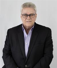  Don Routliffe 