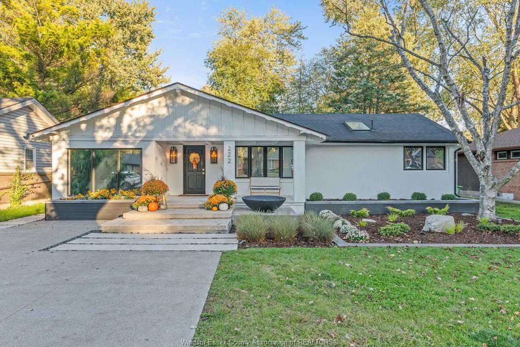 MLS# 26010639: 222 ARLINGTON Boulevard, Tecumseh, Canada