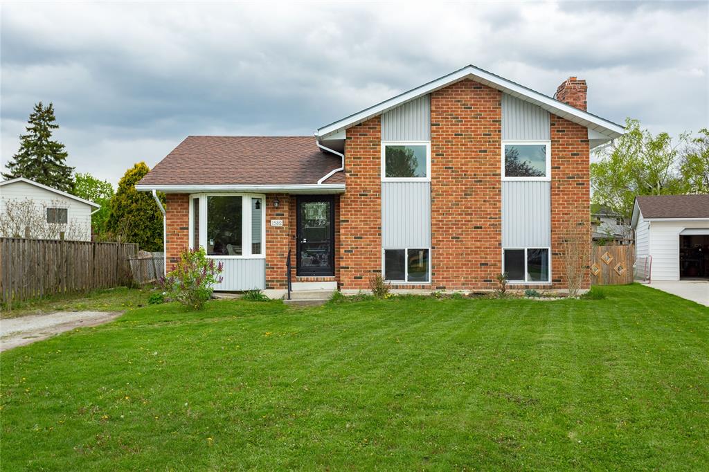 MLS# 26006352: 1582 KAREN Court, St Clair, Canada