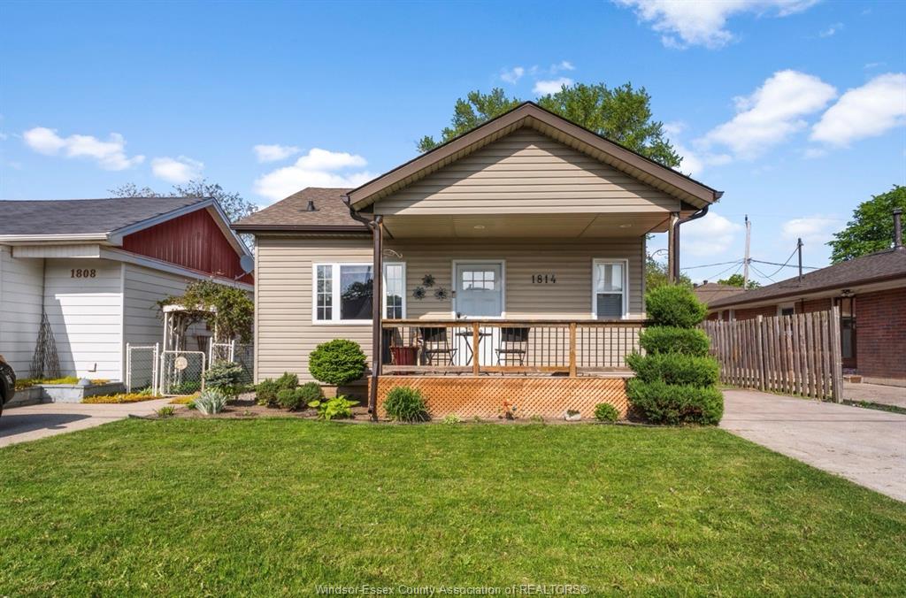 MLS# 26010644: 1814 Central Avenue, Windsor, Canada