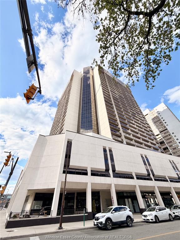 MLS# 26010659: 150 PARK Street Unit# 2504, Windsor, Canada