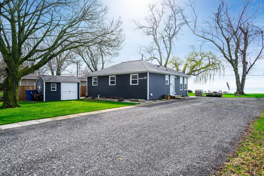 MLS# 26010707: 306 Detroit Line, Wheatley, Canada