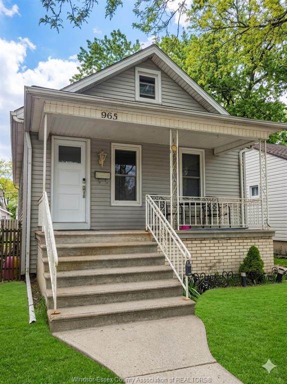 MLS# 26010722: 965 BRIDGE Avenue, Windsor, Canada