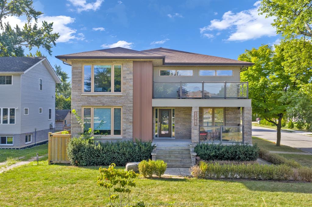MLS# 26010729: 11965 RIVERSIDE Drive, Windsor, Canada