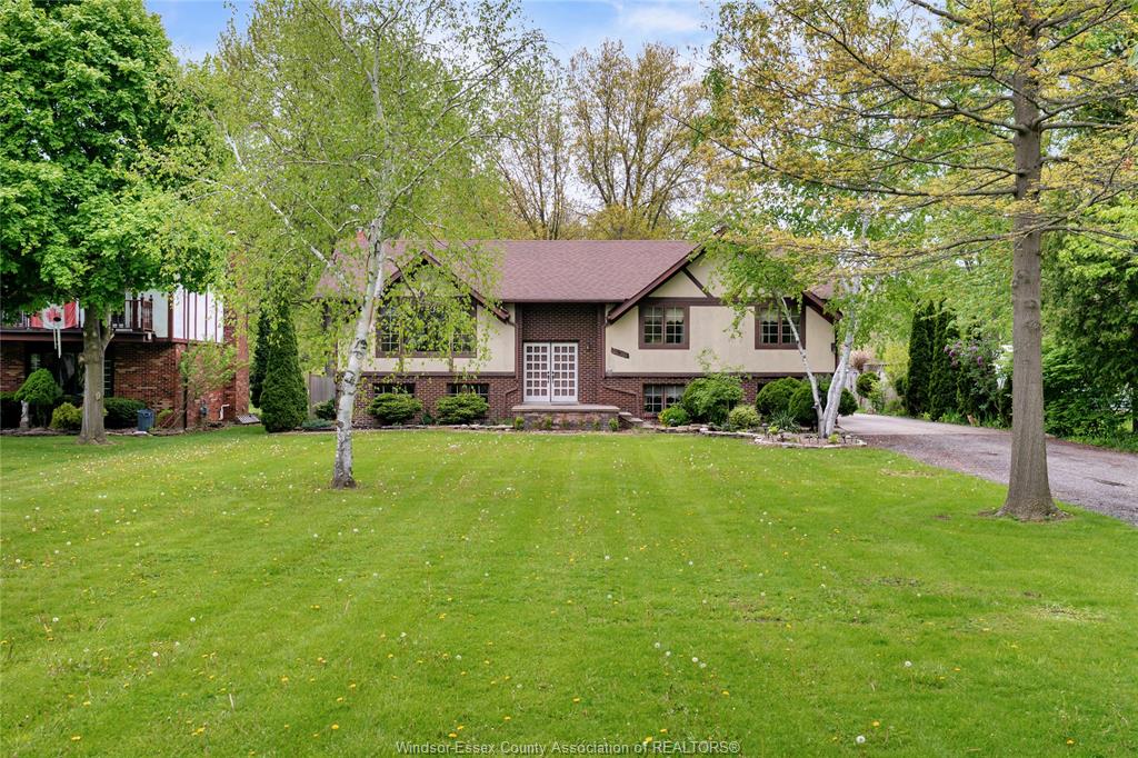 MLS# 26010742: 1156 SECOND CONC, Amherstburg, Canada