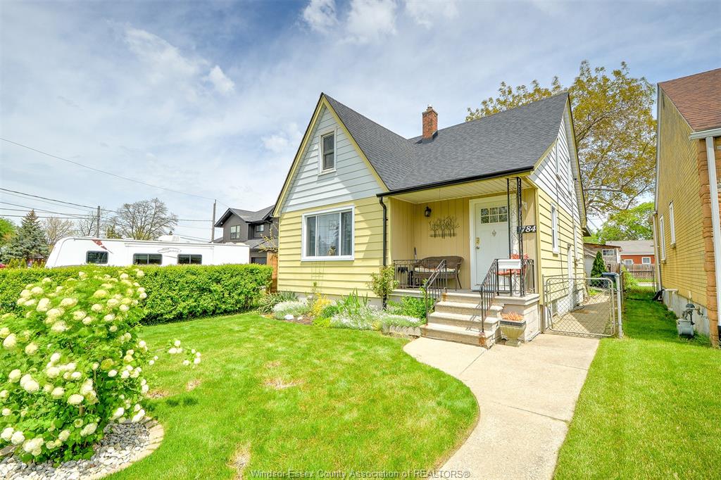 MLS# 26010746: 1784 PIERRE Avenue, Windsor, Canada