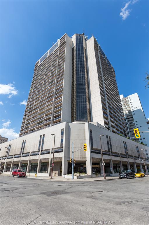 MLS# 26010776: 150 PARK  Unit# 613, Windsor, Canada