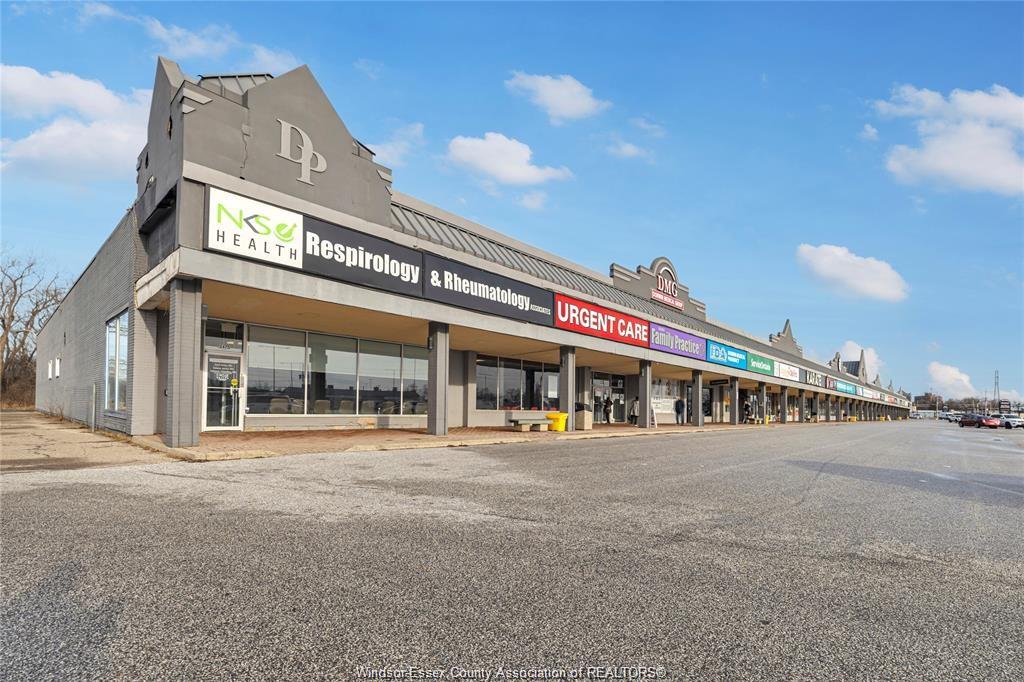 MLS# 26010836: 2469 DOUGALL, Windsor, Canada