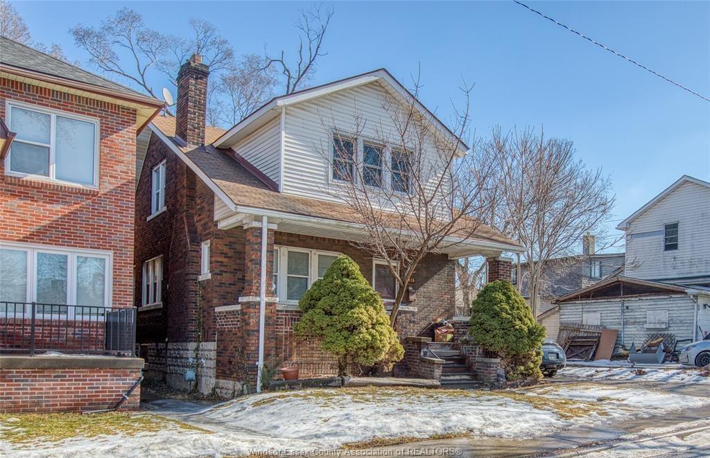 MLS# 26010842: 478 ROSEDALE Avenue Unit# UPPER, Windsor, Canada