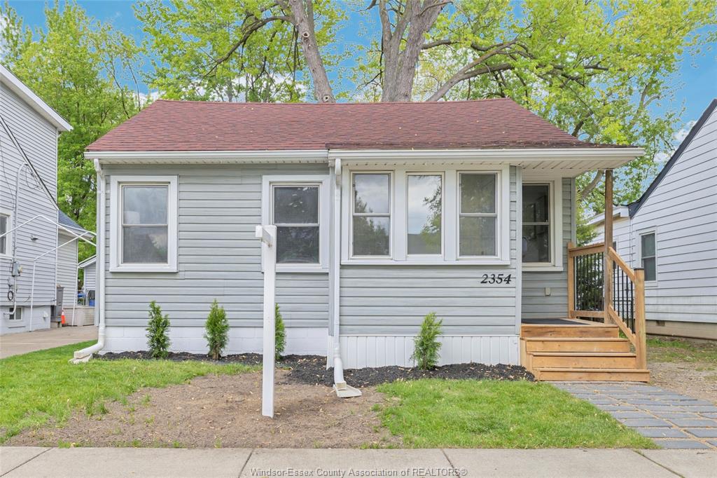 MLS# 26010650: 2354 MARENTETTE, Windsor, Canada