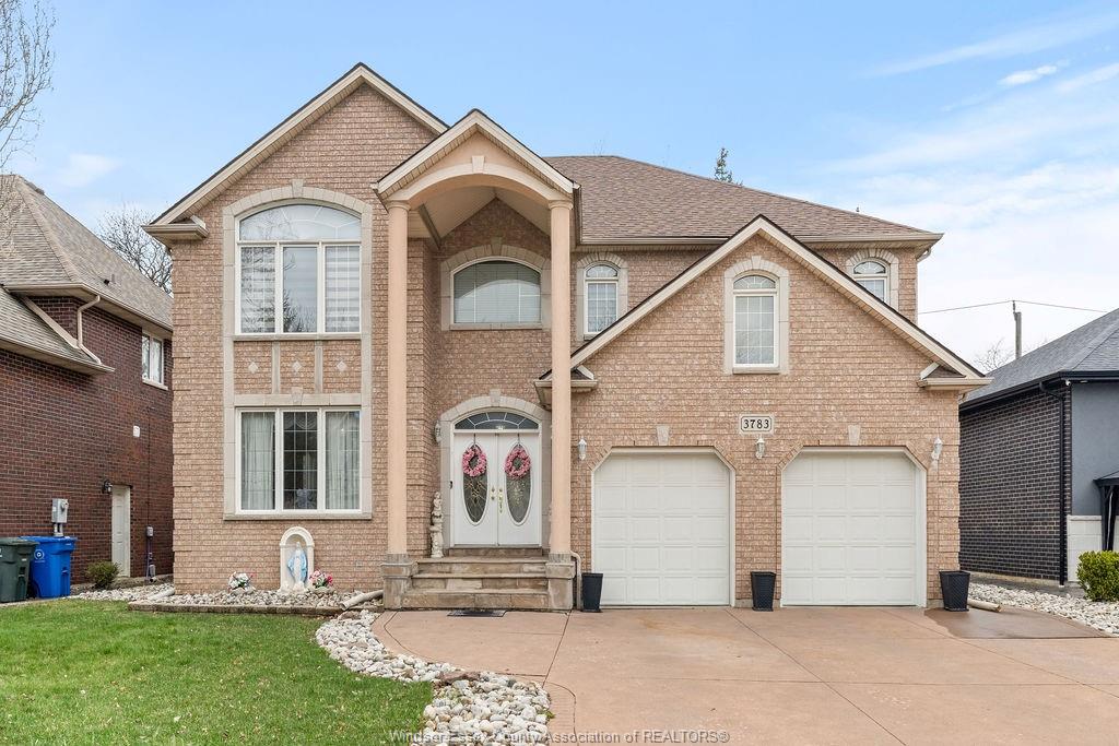 MLS# 26010841: 3783 INGLEWOOD Avenue, Windsor, Canada