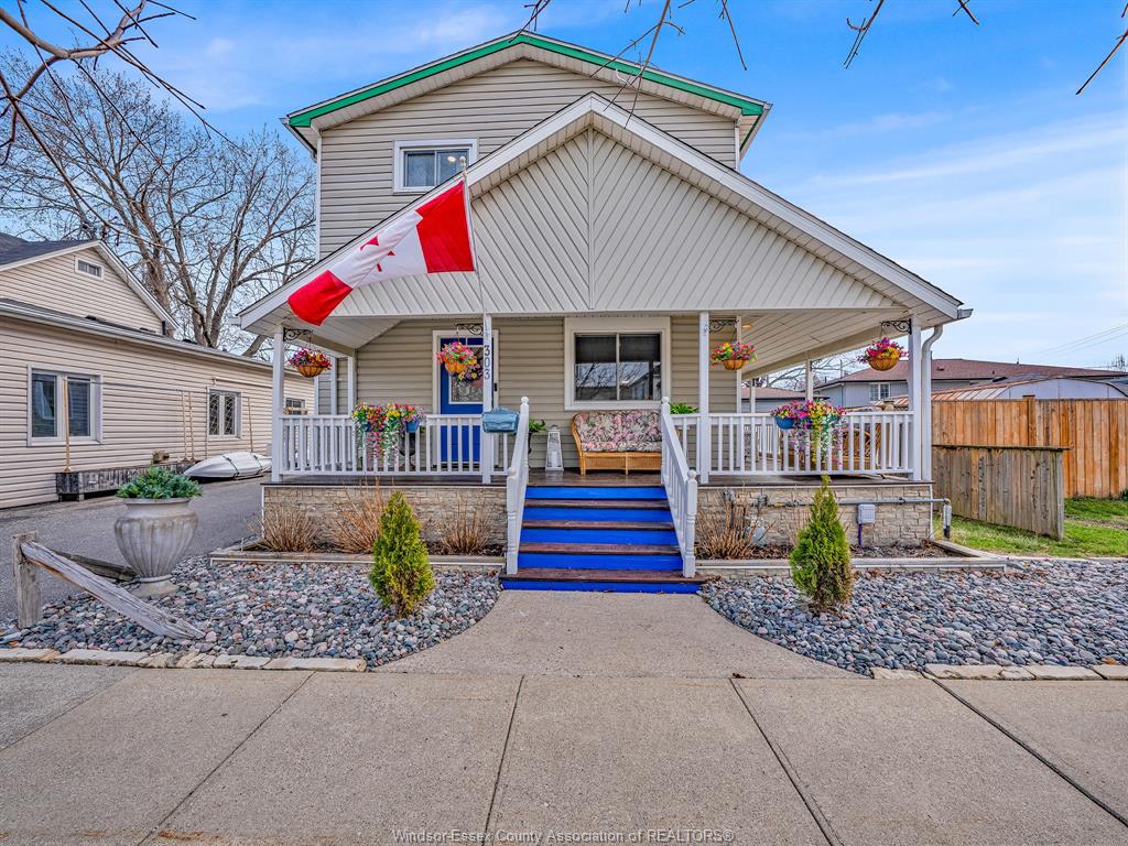 MLS# 26010894: 303 KING, Amherstburg, Canada