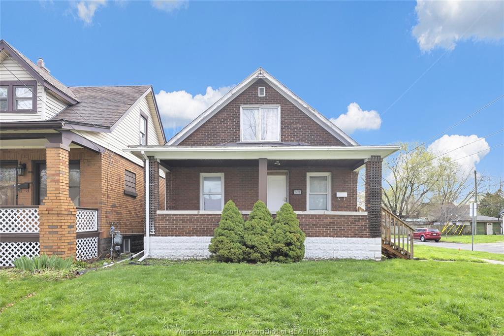 MLS# 26010921: 3497 PETER Street, Windsor, Canada