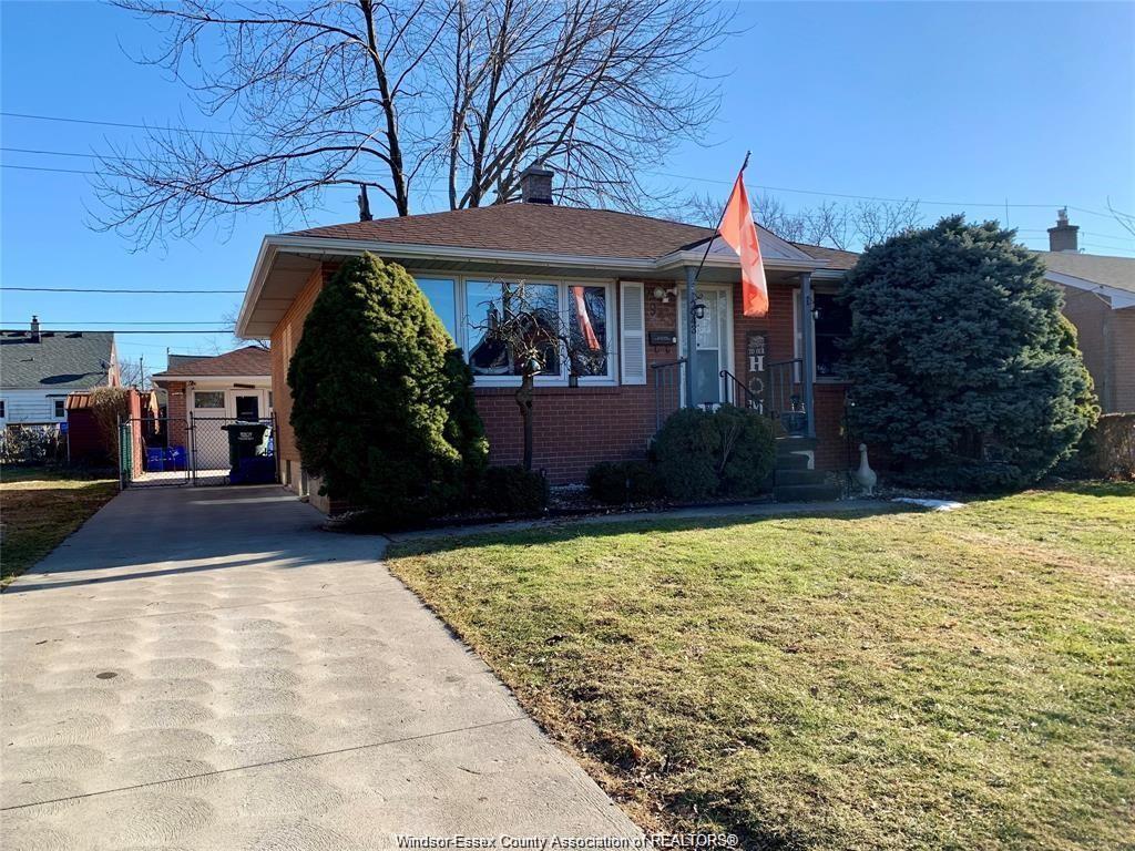 MLS# 26010922: 2943 MANCHESTER Road, Windsor, Canada