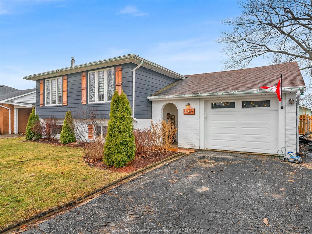 MLS# 26010939: 147 BOARDWALK Avenue, Amherstburg, Canada