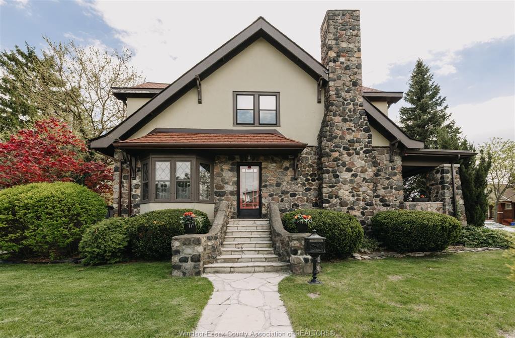 MLS# 26010958: 908 Dawson Road, Windsor, Canada