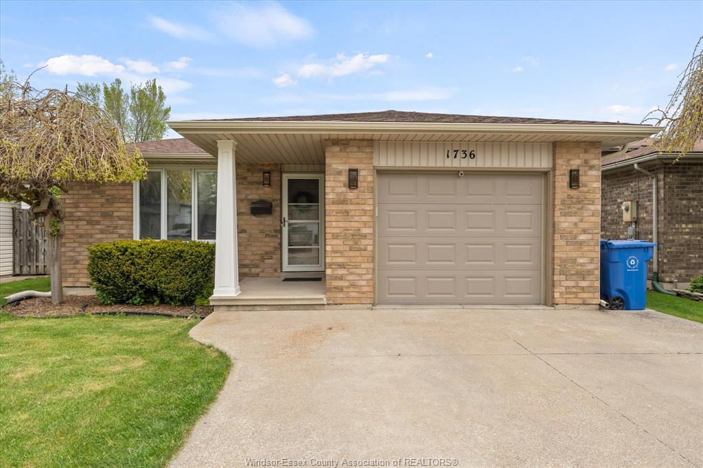 MLS# 26010989: 1736 VICKY Circle, Windsor, Canada