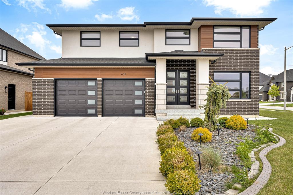 MLS# 26010990: 635 MARCHE Street, Lakeshore, Canada