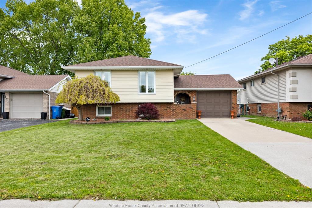 MLS# 26010952: 367 ST PETER, Belle River, Canada
