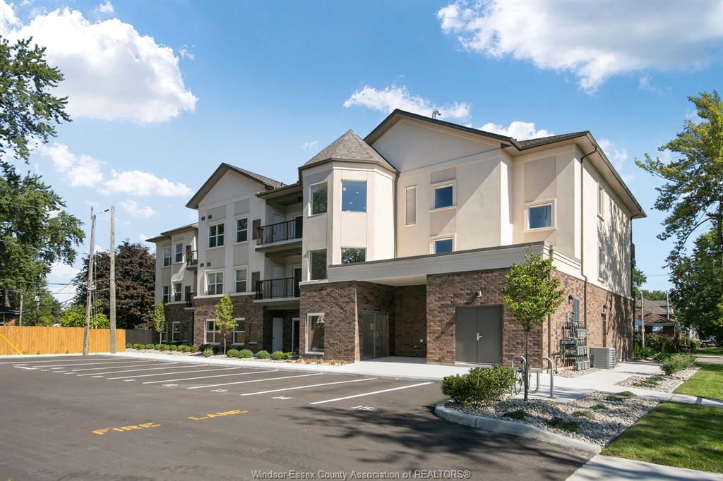 MLS# 26011046: 480 FAIRVIEW  Unit# 205, Windsor, Canada