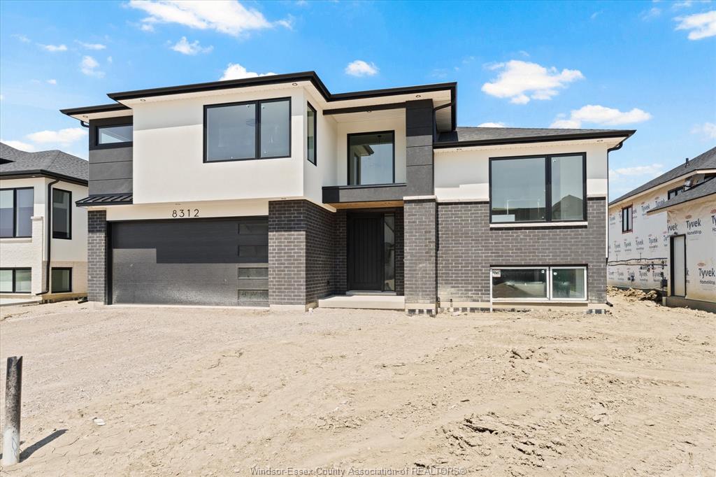 MLS# 26011059: 8312 ANNIE, McGregor, Canada