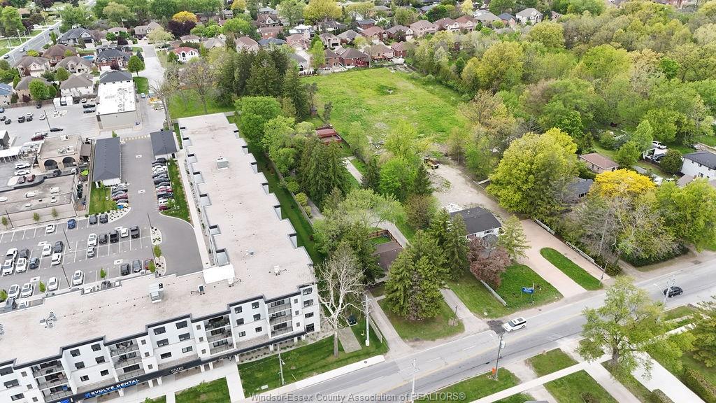 MLS# 26011081: 3803 HOWARD Avenue, Windsor, Canada