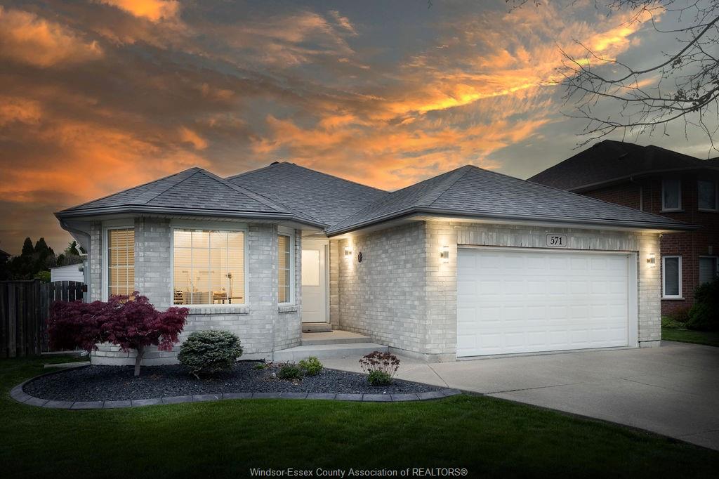 MLS# 26011245: 571 BANWELL Road, Windsor, Canada