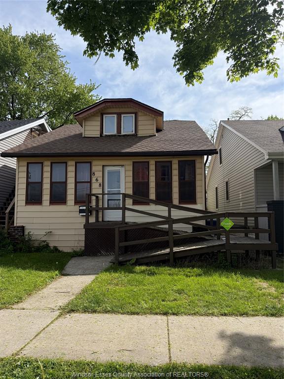 MLS# 26011257: 868 JANETTE Avenue, Windsor, Canada