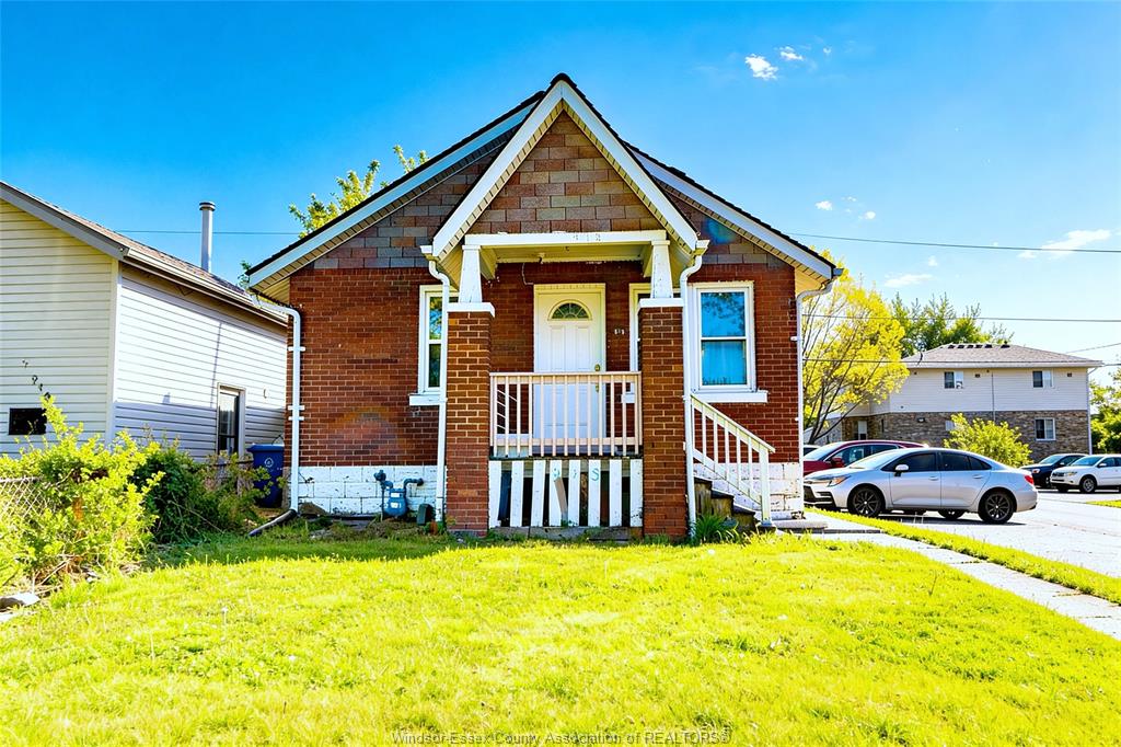 MLS# 26011265: 915 JOSEPHINE, Windsor, Canada
