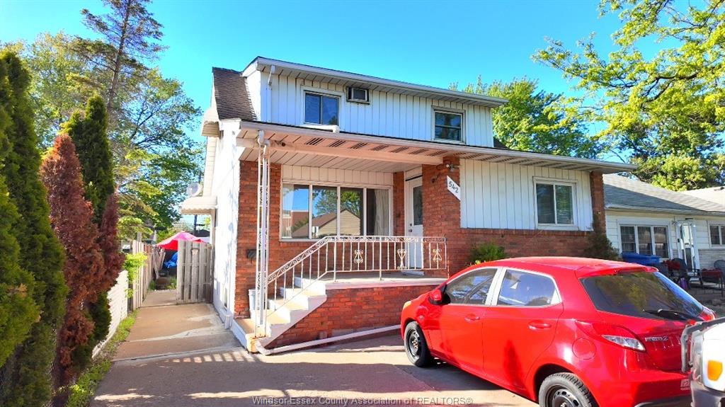 MLS# 26011285: 542 CHARLES Street, Windsor, Canada