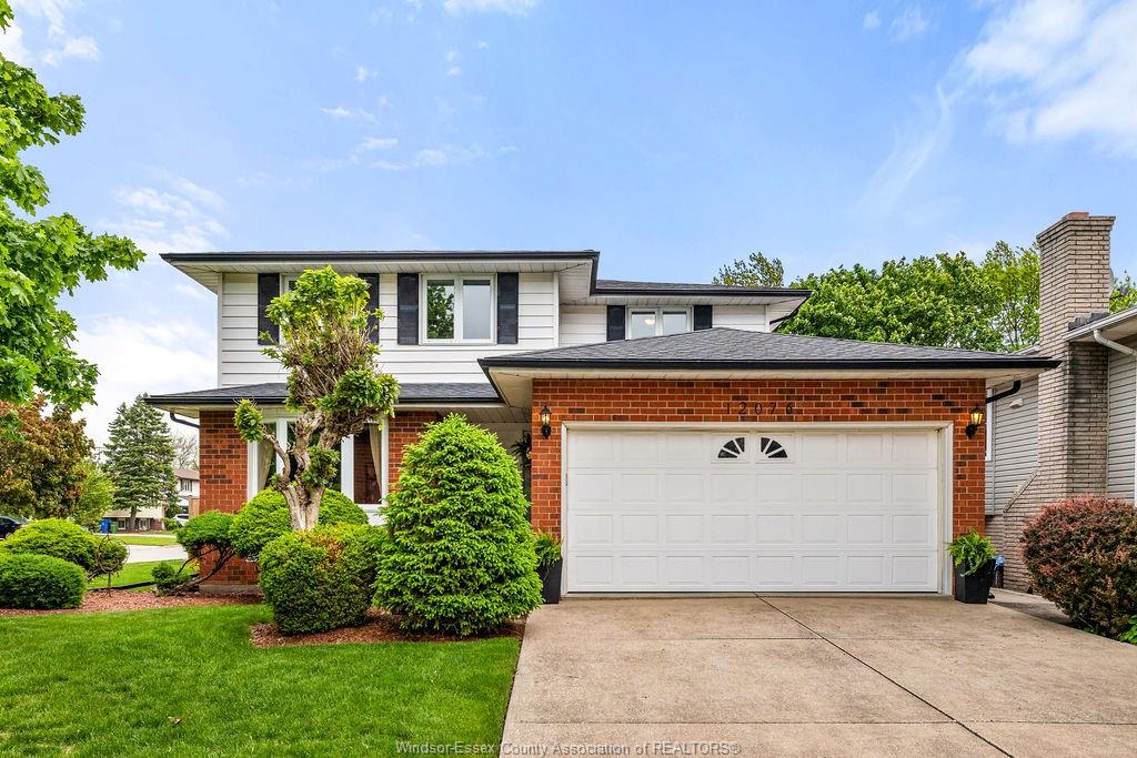 MLS# 26011429: 12076 ST. THOMAS Crescent, Tecumseh, Canada
