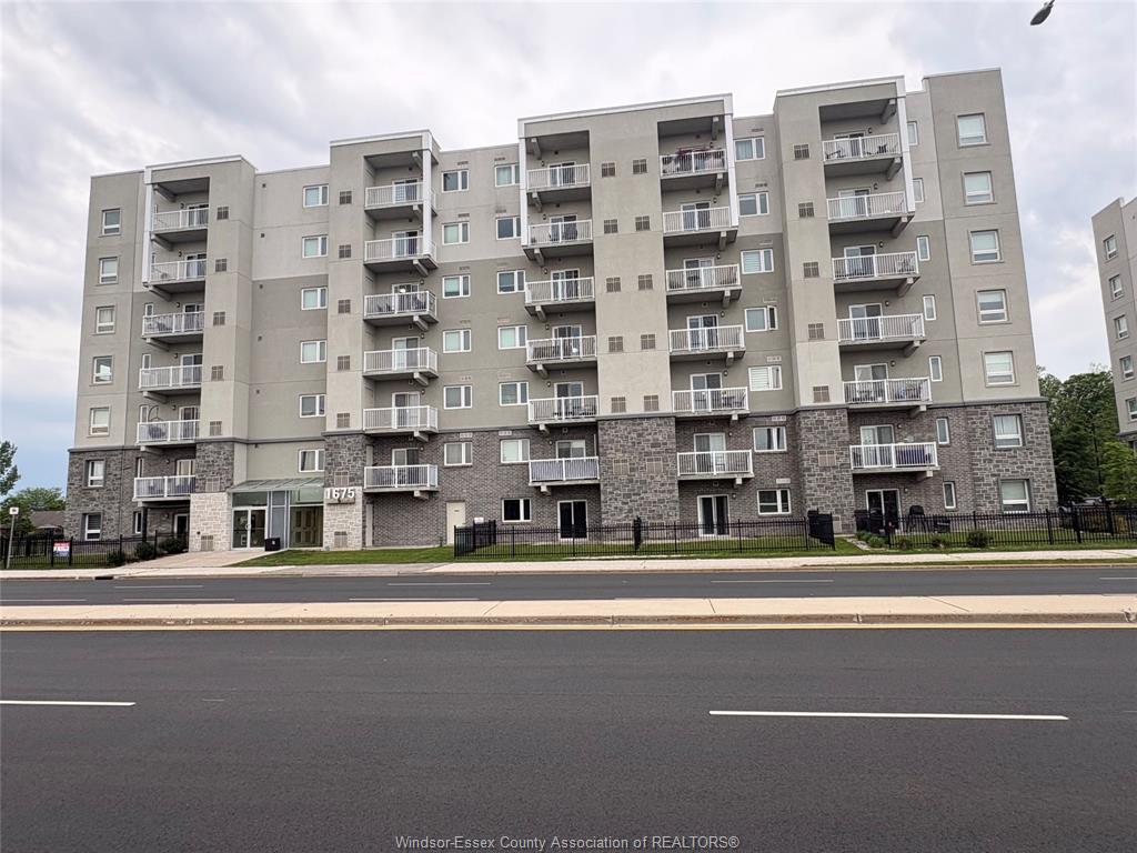 MLS# 26011309: 1675 BANWELL  Unit# 502, Windsor, Canada