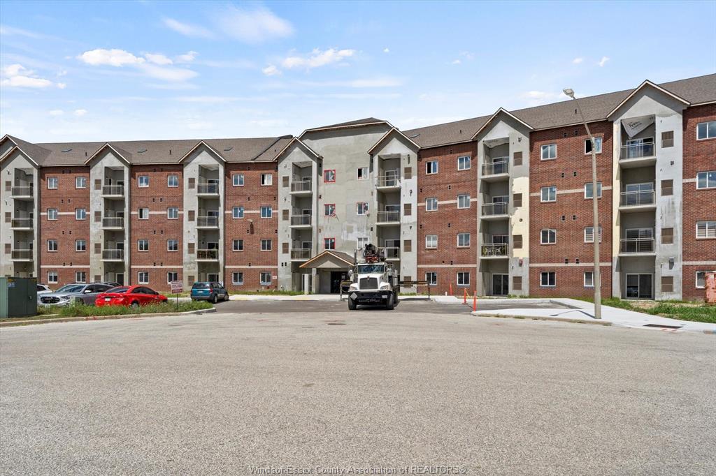 MLS# 26011445: 1888 WESTVIEW PARK Boulevard Unit# 311, LaSalle, Canada