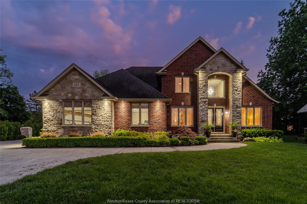 MLS# 26011500: 625 North Talbot Road, Windsor, Canada