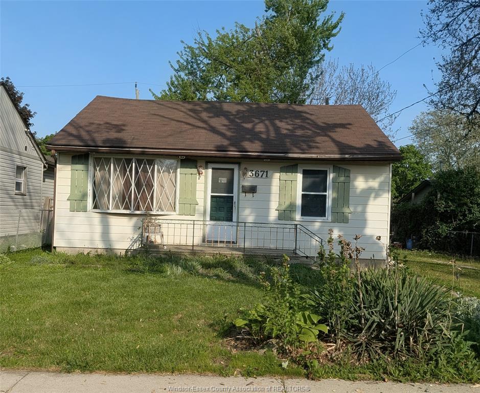 MLS# 26011623: 3671 MULFORD Court, Windsor, Canada