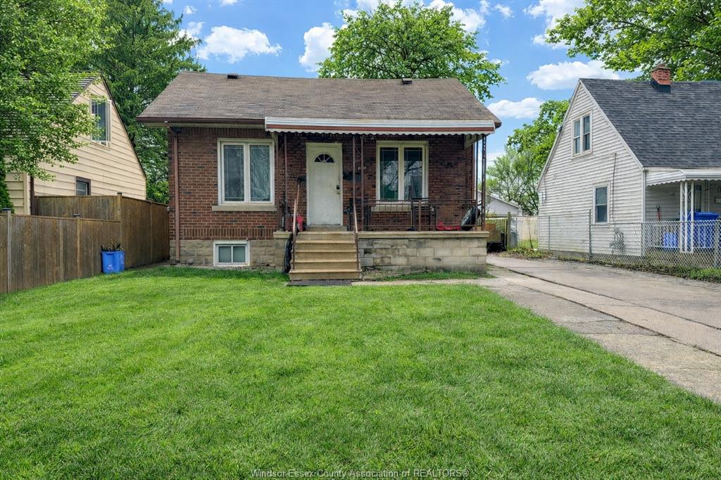 MLS# 26011644: 1090 WIGLE, Windsor, Canada