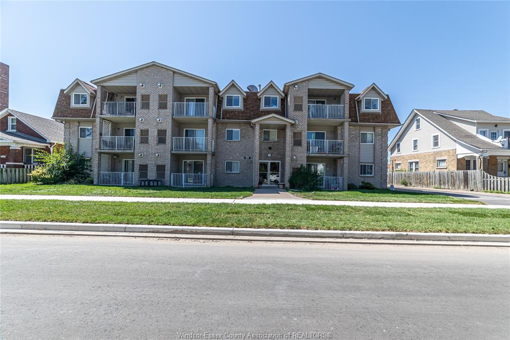 MLS# 26011706: 1323 LANGLOIS Avenue Unit# 105, Windsor, Canada