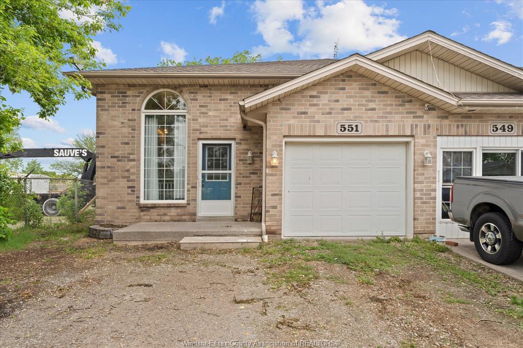 MLS# 26011741: 551 RAILWAY, Lakeshore, Canada