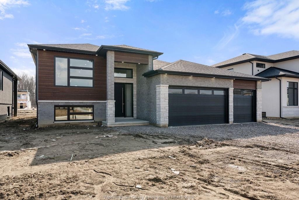 MLS# 26008472: 8343 ANNIE, McGregor, Canada