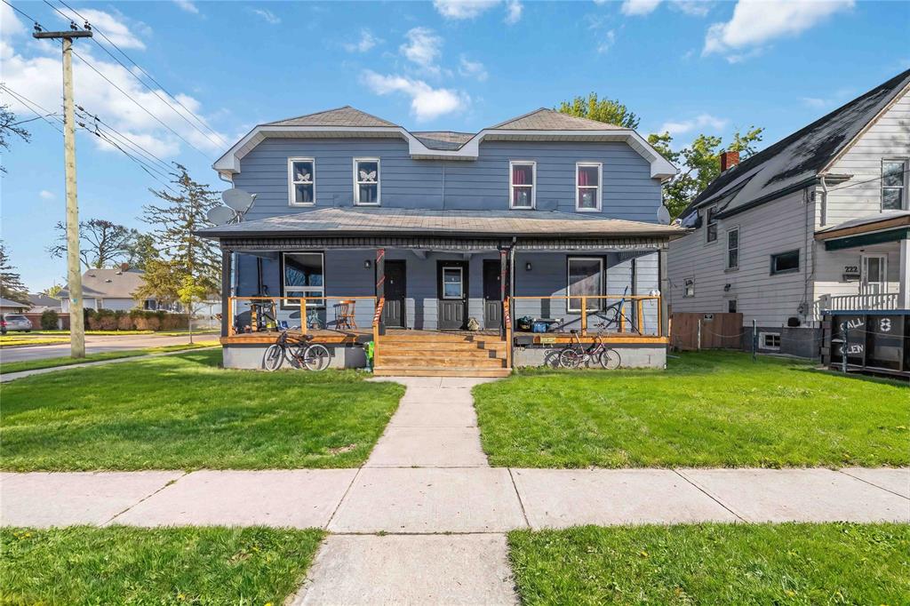 MLS# 26011855: 218-220 Mitton Street, Sarnia, Canada