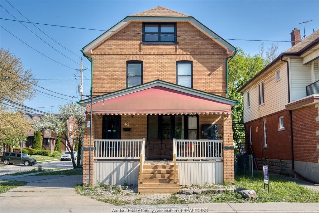 MLS# 26011941: 41 Giles Boulevard, Windsor, Canada