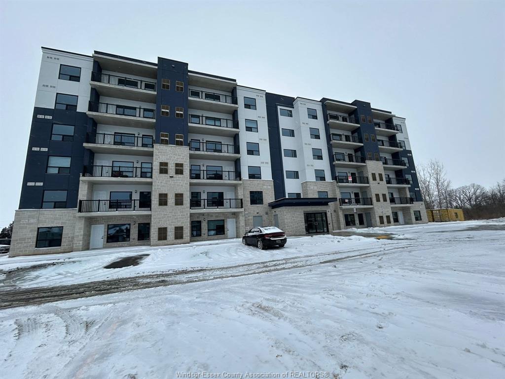 MLS# 26012017: 3320 STELLA Crescent Unit# 613, Windsor, Canada
