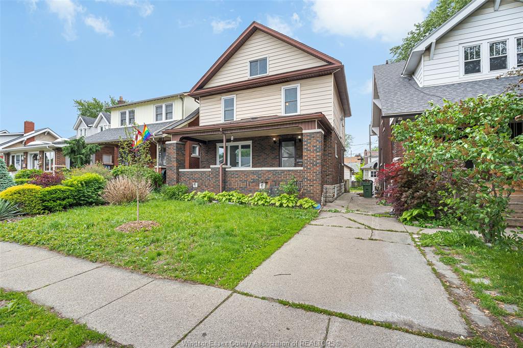 MLS# 26012038: 1525 DOUGALL ..., Windsor, Canada