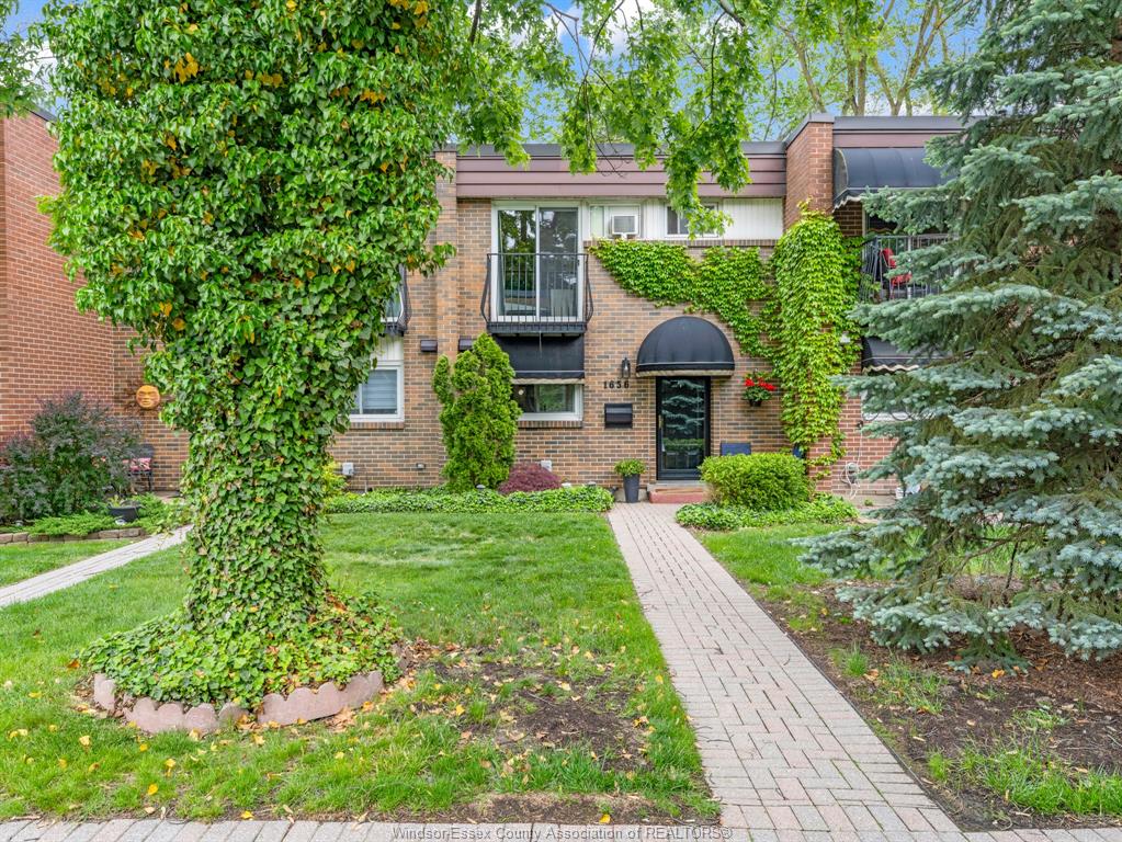 MLS# 26012060: 1656 EASTGATE ESTATES  Unit# 77, Windsor, Canada