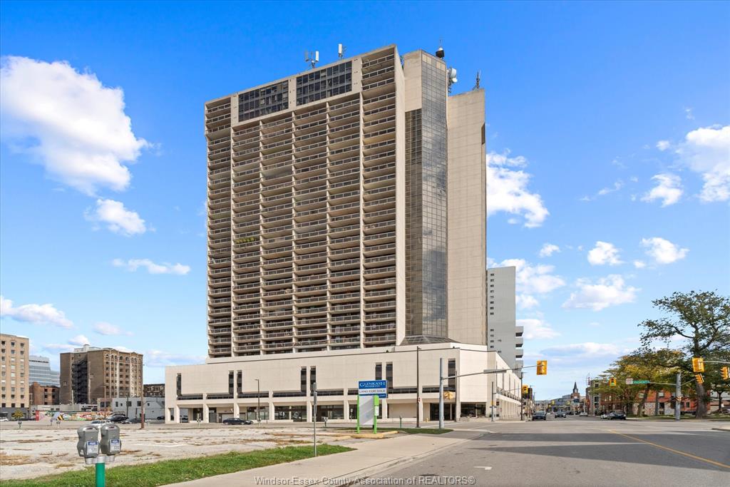MLS# 26012063: 150 PARK Street Unit# 1708, Windsor, Canada