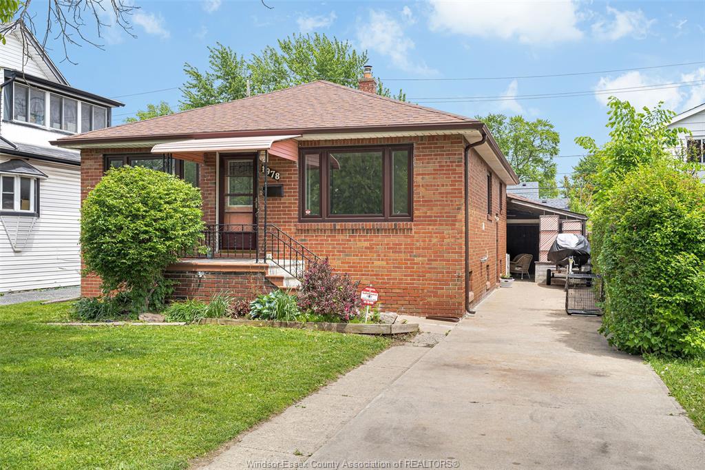MLS# 26012082: 1978 BERNARD Road, Windsor, Canada