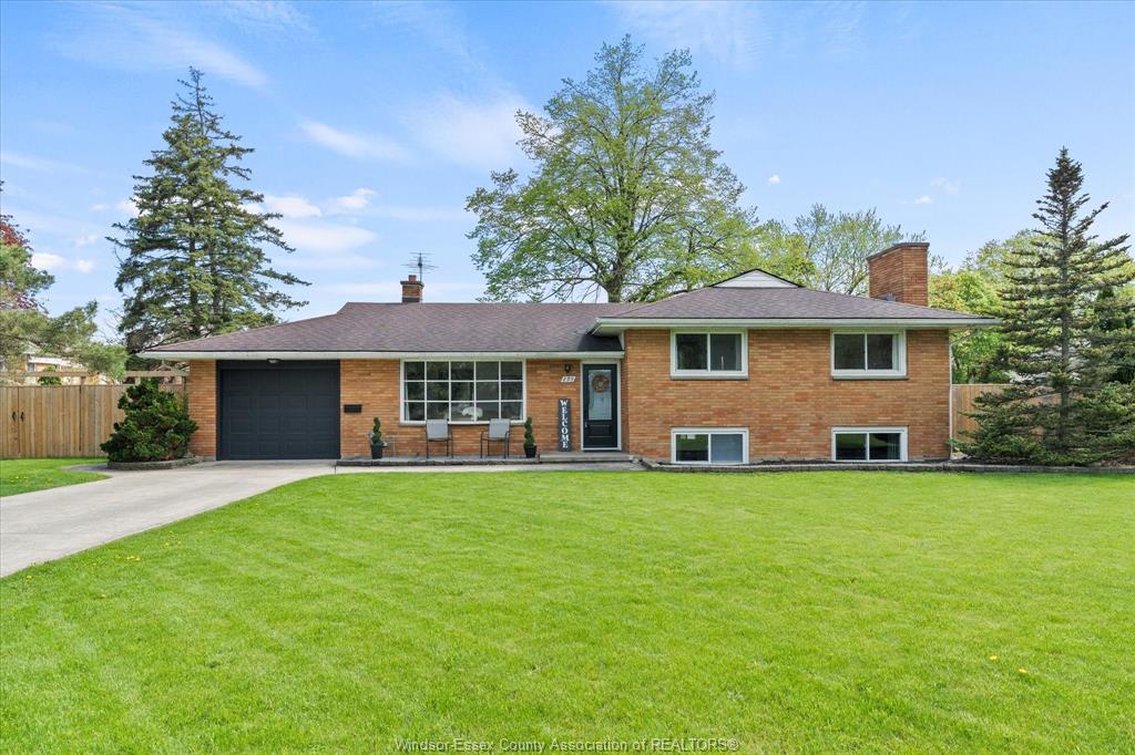 MLS# 26012088: 295 SIMCOE Street, Amherstburg, Canada