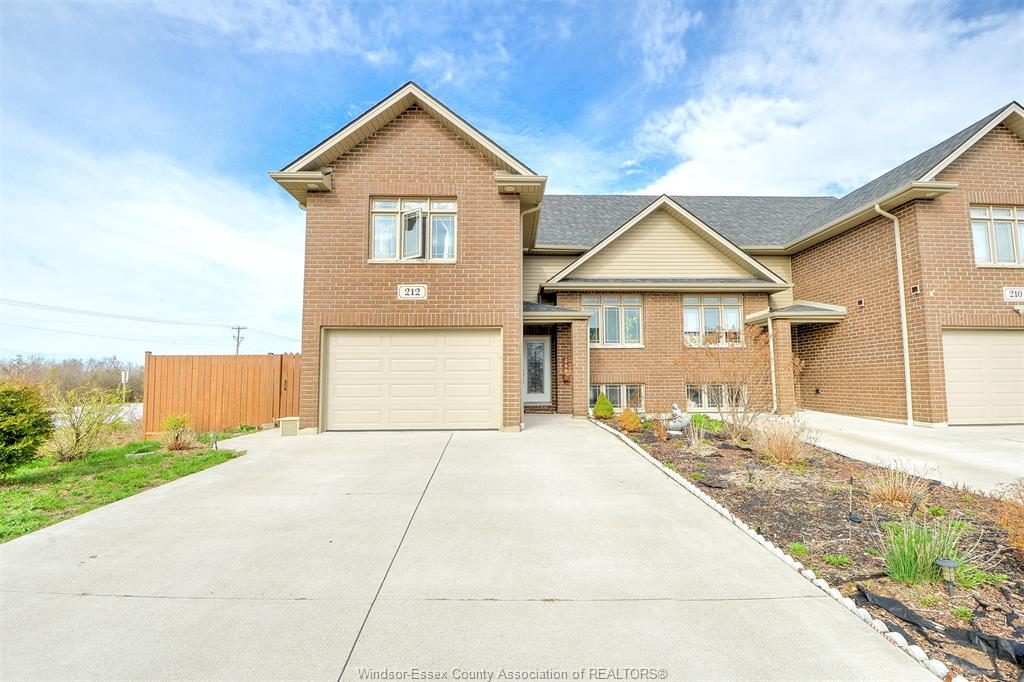 MLS# 26012103: 212 ADAMS Avenue, Amherstburg, Canada