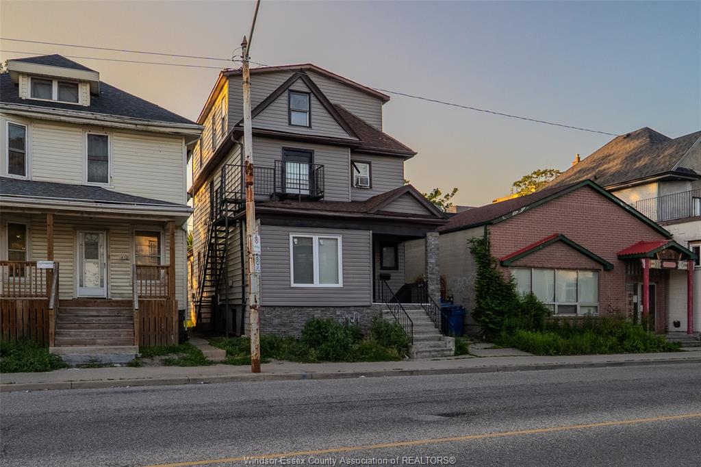 MLS# 26012134: 446 WYANDOTTE Street, Windsor, Canada