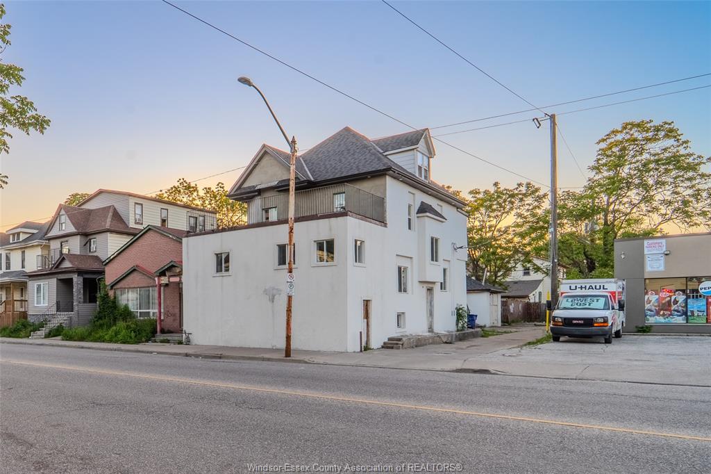 MLS# 26012182: 430 WYANDOTTE Street, Windsor, Canada